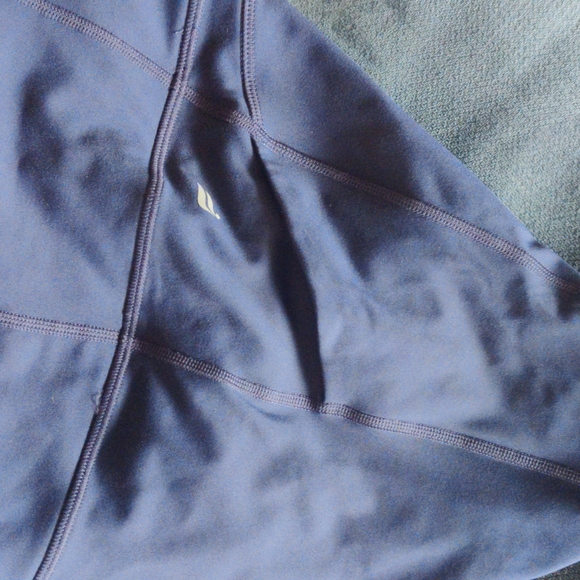 Fabletics pureluxe 7/8 size L NWOT - Picture 3 of 4